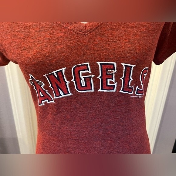 Women’s Angel’s Baseball V-Neck T-shirt Red Los Angeles Anaheim EUC MLB Large - Picture 2 of 9